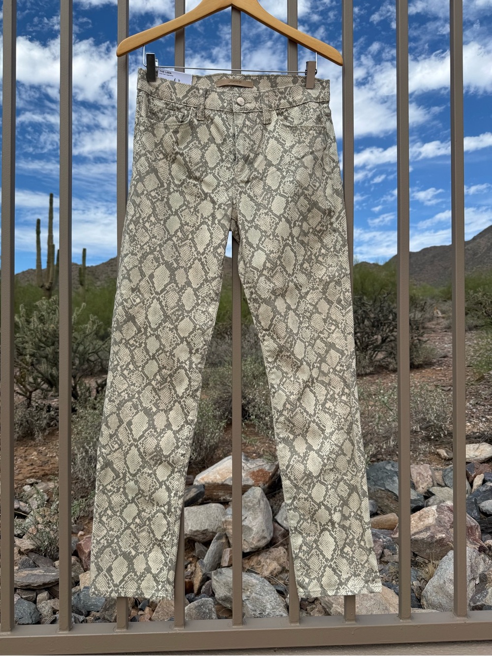 Joe's NWT Jeans The Lara Mid Rise Beige/Olive Greenish Snake-Print  Leg Jeans
